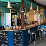 Campingplads Spacieux Avec Terrasse, 3 Chambres, Pour 6 Personnes - Api-1-52-357 Vendays-Montalivet