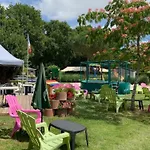 Campingplads Spacieux Avec Terrasse, 3 Chambres, Pour 6 Personnes - Api-1-52-357 Vendays-Montalivet