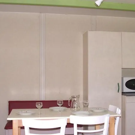 Spacieux Avec Terrasse, 3 Chambres, Pour 6 Personnes - Api-1-52-357 Campingplads Vendays-Montalivet