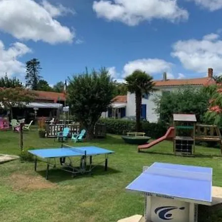 Spacieux Avec Terrasse, 3 Chambres, Pour 6 Personnes - Api-1-52-357 Vendays-Montalivet