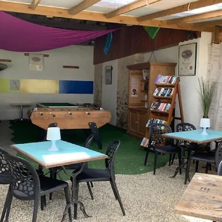 Spacieux Avec Terrasse, 3 Chambres, Pour 6 Personnes - Api-1-52-357 *
