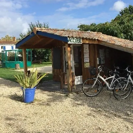Spacieux Avec Terrasse, 3 Chambres, Pour 6 Personnes - Api-1-52-357
